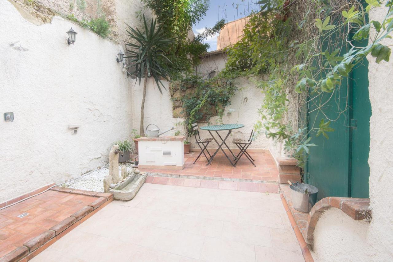 Right House - Small Garden In Old Town - Historical Castle District Cagliari Exterior foto